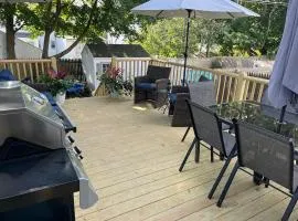 Townhouse Close to Downtown Newport & Beaches