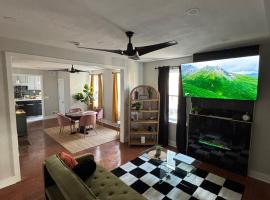 Collingdale Home - Near Philly!，位于Collingdale的酒店