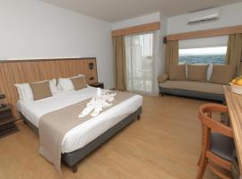 Carayou Hotel & SPA，位于莱特鲁瓦西莱马提尼克艾梅·塞泽尔国际机场 - FDF附近的酒店