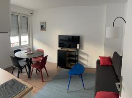 Appartement T2 - 202 - Hyper Centre - Intégralement rénové - Toutes commodités à pied，位于圣纳泽尔的酒店