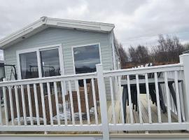 27 Blairgowrie Carvan，位于塞顿港的豪华帐篷营地