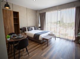 Suites del Carmen Consulado，位于瓜达拉哈拉的酒店