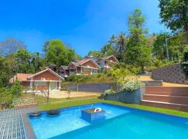 Monarda Resort