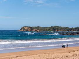 Rosa-Tranquil Retreat Near Malua Bay Beach，位于Malua Bay的酒店