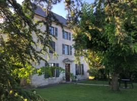 Le domaine de la Belle Demeure，位于Saint-Genès-du-Retz的酒店