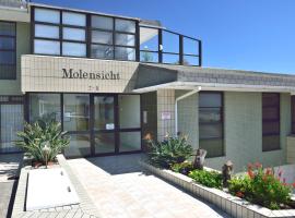 Molensicht No. 8，位于斯瓦科普蒙德水晶画廊附近的酒店