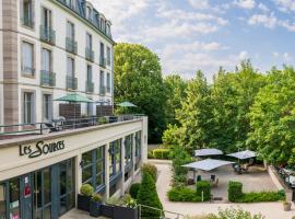 HOTEL CERISE - LES SOURCES Luxeuil-les-Bains，位于吕克瑟伊莱班的酒店