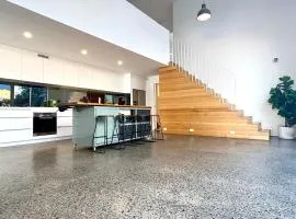 The Bowden Hideaway I City Fringe I Sleeps 10 I Free Parking I Walk to Cafe's