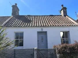 Beautiful Coastal Cottage in Pittenweem