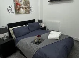 1 bed-Sleeps 4-Town Centre-10 min to Ascot- Pets