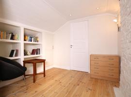 Sentrumsnær i Kongsberg，位于康斯博的酒店