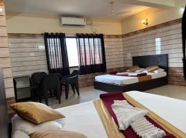 Yamuna Vihaar Tourist Home，位于科鲁鲁的酒店
