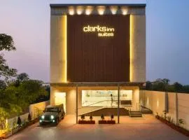 Clarks Inn Suites Agra Near Tajmahal