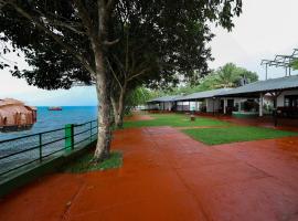 ILLIKKALAM Lakeside Cottages Kumarakom Kerala，位于库玛拉孔的酒店
