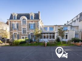 La Maison Blanche - AppartHôtels de charme Chic & Cosy à 350m du cœur de ville de Limoges - Accès autonome，位于里摩日的酒店