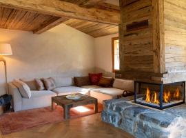 Modernes Chalet mit Sauna, Whirlpool und Bergblick，位于Sankt Stephan的酒店
