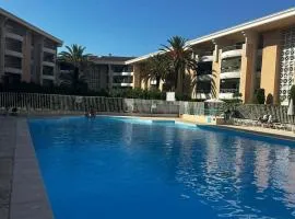 Fréjus 2 pièces avec Terrasse, proche des Plages