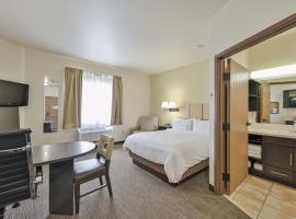 Affordable Suites of America Tulsa，位于塔尔萨的酒店