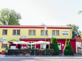 LandHotel，位于Altlandsberg的酒店