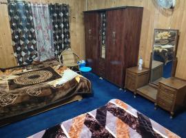Paradise Found Homestay，位于斯利那加的酒店