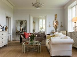 Historic Atmosphere At Gelskov Estate For You，位于Ringe的酒店