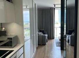 Riamus Luxury Apartment，位于米德兰的酒店