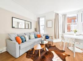 Newly renovated 2-3 bed Flat in Fulham by the Thames，位于伦敦的酒店