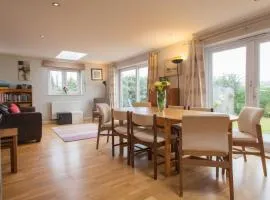 Warwick Lodge