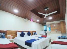 Hotel yogeshwer，位于Mehsāna的酒店