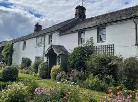 Lodge Farm B&B - a working farm
