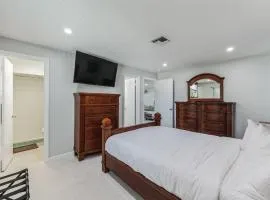 4544 Auburn Ave