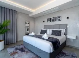 Executive Boulders Beach Suite with Ocean Views