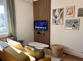 Le Jardin Secret F3 Elégance comfort，位于Delle的酒店