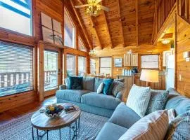 Private & Cozy Mountain View Cabin, Hot tub & 2Kings