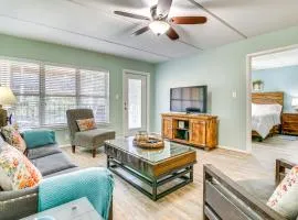 Walk to Beach Condo with Pool Access in Texas!