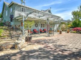 Blackbird Glen Bed and Breakfast, Glenmore, Kelowna, BC，位于基洛纳的酒店