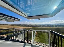 Einzigartiger Ausblick & Ruhe - trotzdem zentral