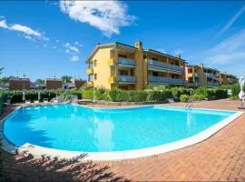 Garden Residence appartamento con terrazzo e piscina