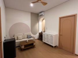 Casabella 207 BCS A2 Grand Batam Penuin Wet Market，位于名古屋的住宿加早餐旅馆