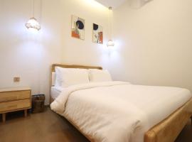 Casabella 205 BCS A2 Grand Batam Penuin Wet Market，位于名古屋的住宿加早餐旅馆