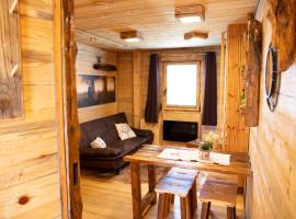 Land Alm Family Lodges，位于Nohra的酒店