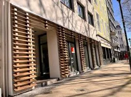 玛德琳纳拜尔酒店