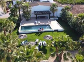 Masia Botargo. 9 hab, 8 baños, piscina, porche