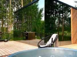 Mimpi Experience Peegelmajad，位于Assikvere的带停车场的酒店