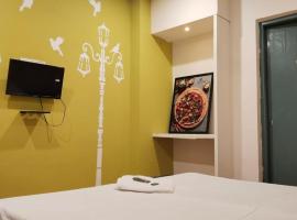 Hotel Sruti Newly Renovated Rooms Near Jagamara Road & Iter College，位于布巴内什瓦尔的酒店