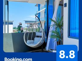 Hanns Spacious Balcony&SwimPool with FREE Netflix-6pax，位于诗巫的酒店