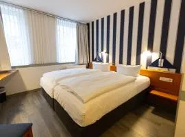 Hotel DH VEC, sehr beliebtes & leckeres Frühstück, Self-Check-In