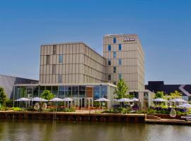 YOTEL Amsterdam，位于阿姆斯特丹的酒店