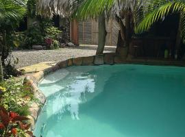 Cahuita Vibe，位于卡维塔的酒店