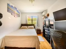 BEST Large Private Room & Private Bathroom